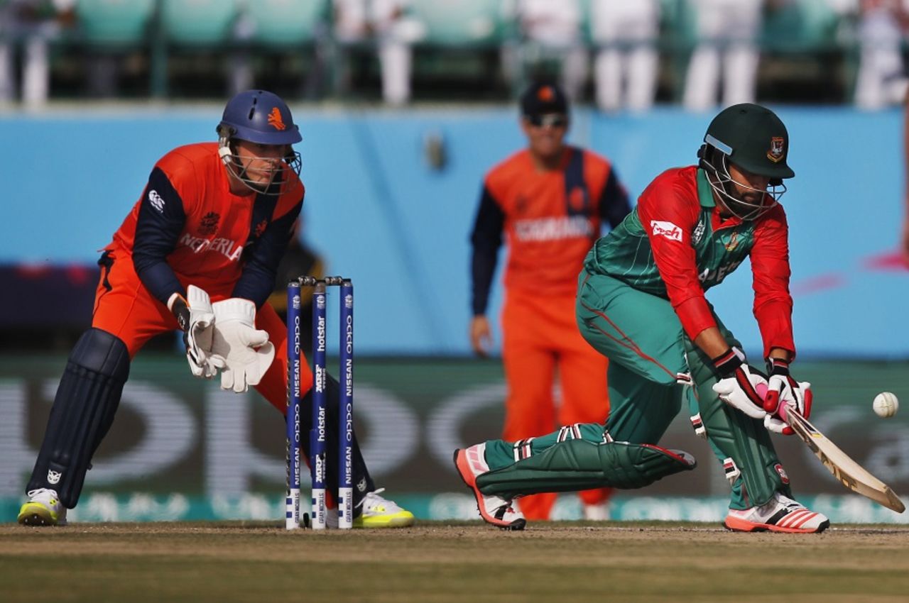 Sabbir Rahman tries to help one behind square, Bangladesh v Netherlands, World T20 qualifier, Group A, Dharamsala, March 9, 2016