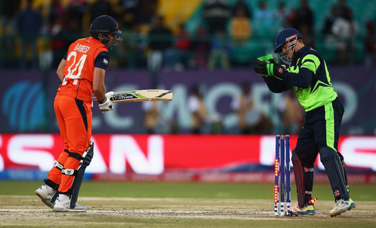 Niall O'Brien whips off the bails to have Wesley Barresi stumped, Ireland v Netherlands, World T20 qualifiers, Group A, Dharamsala, March 13, 2016