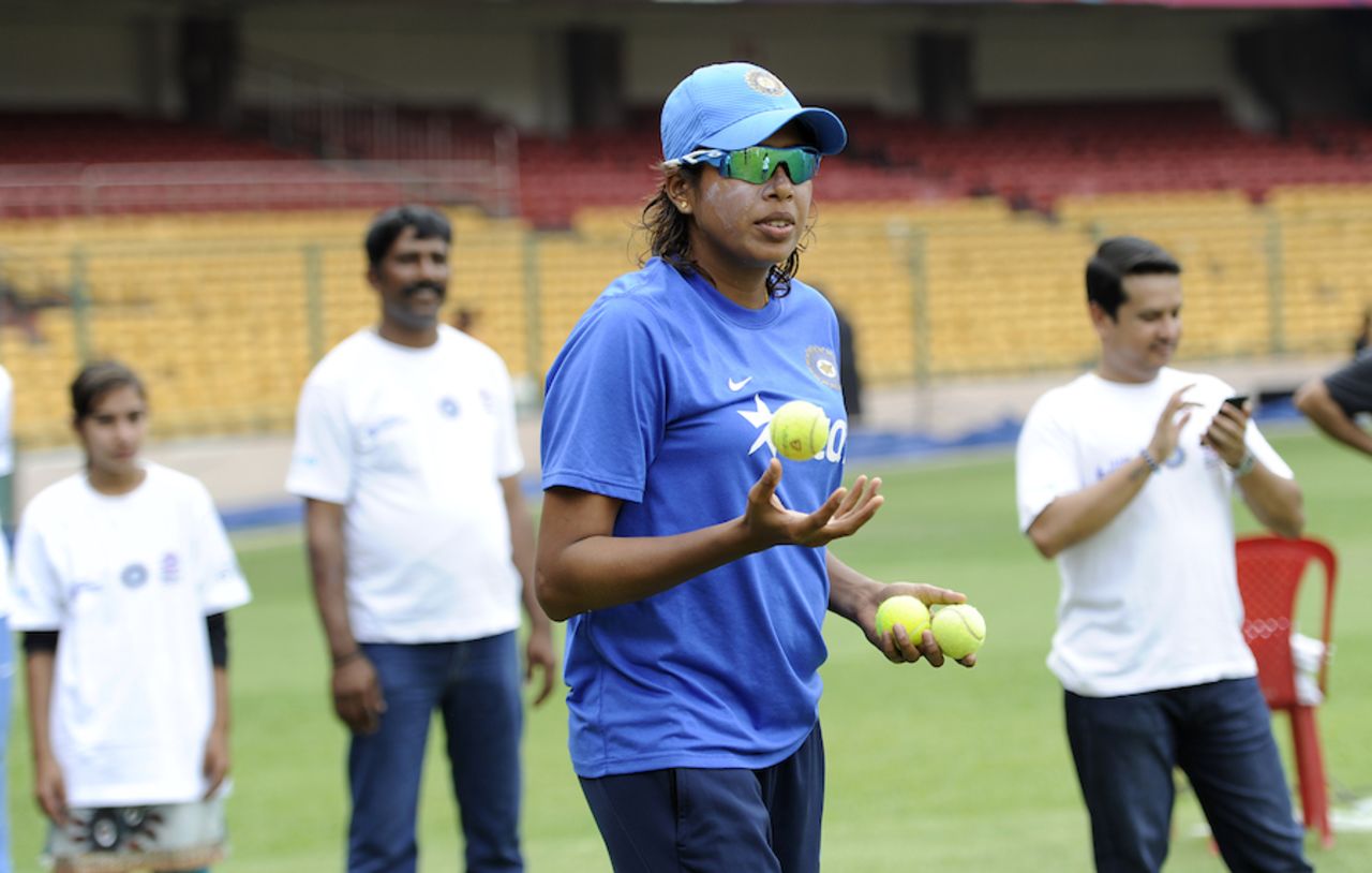 Jhulan Goswami plays during a UNICEF event, Bangalore, March 14, 2016