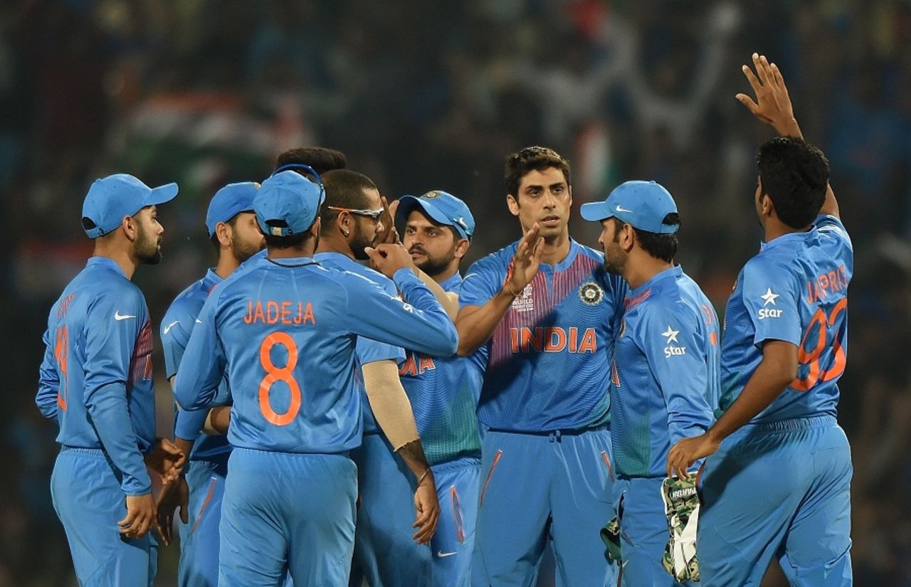 India get together to celebrate a wicket, India v New Zealand, World T20 2016, Group 2, Nagpur, March 15, 2016 
