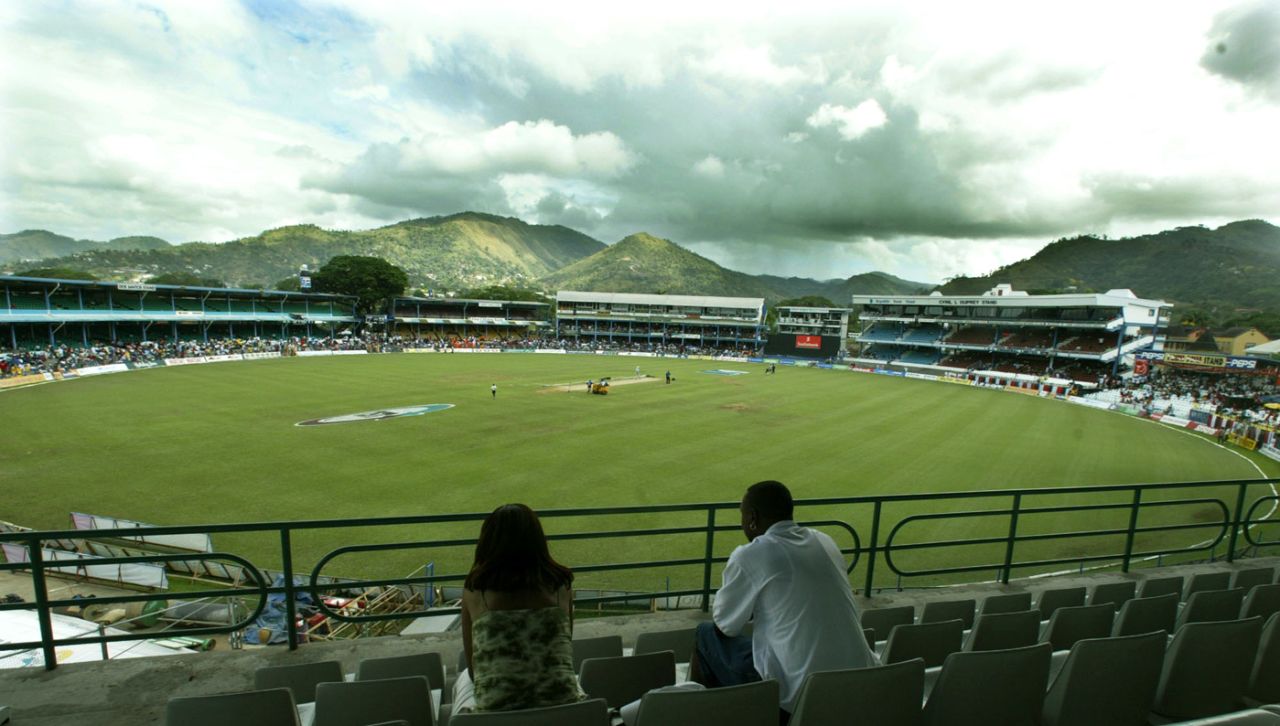 A general view of the Queen's Park Oval, West Indies v England, 3rd ODI, Port-of-Spain, April 25, 2004