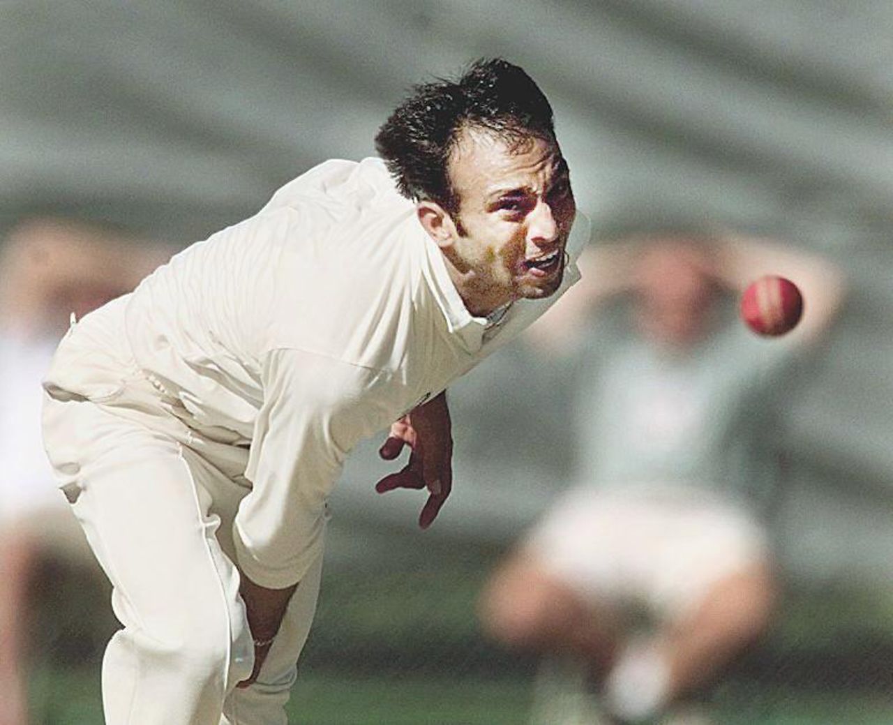 Mohammad Zahid bowls, Pakistan v India, third ODI, Toronto, September 16, 1998 