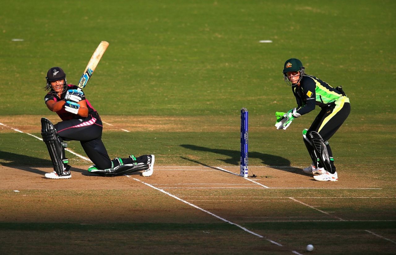 Suzie Bates plays a slog sweep, Australia v New Zealand, Women's World T20 2016, Group A, Nagpur, March 21, 2016