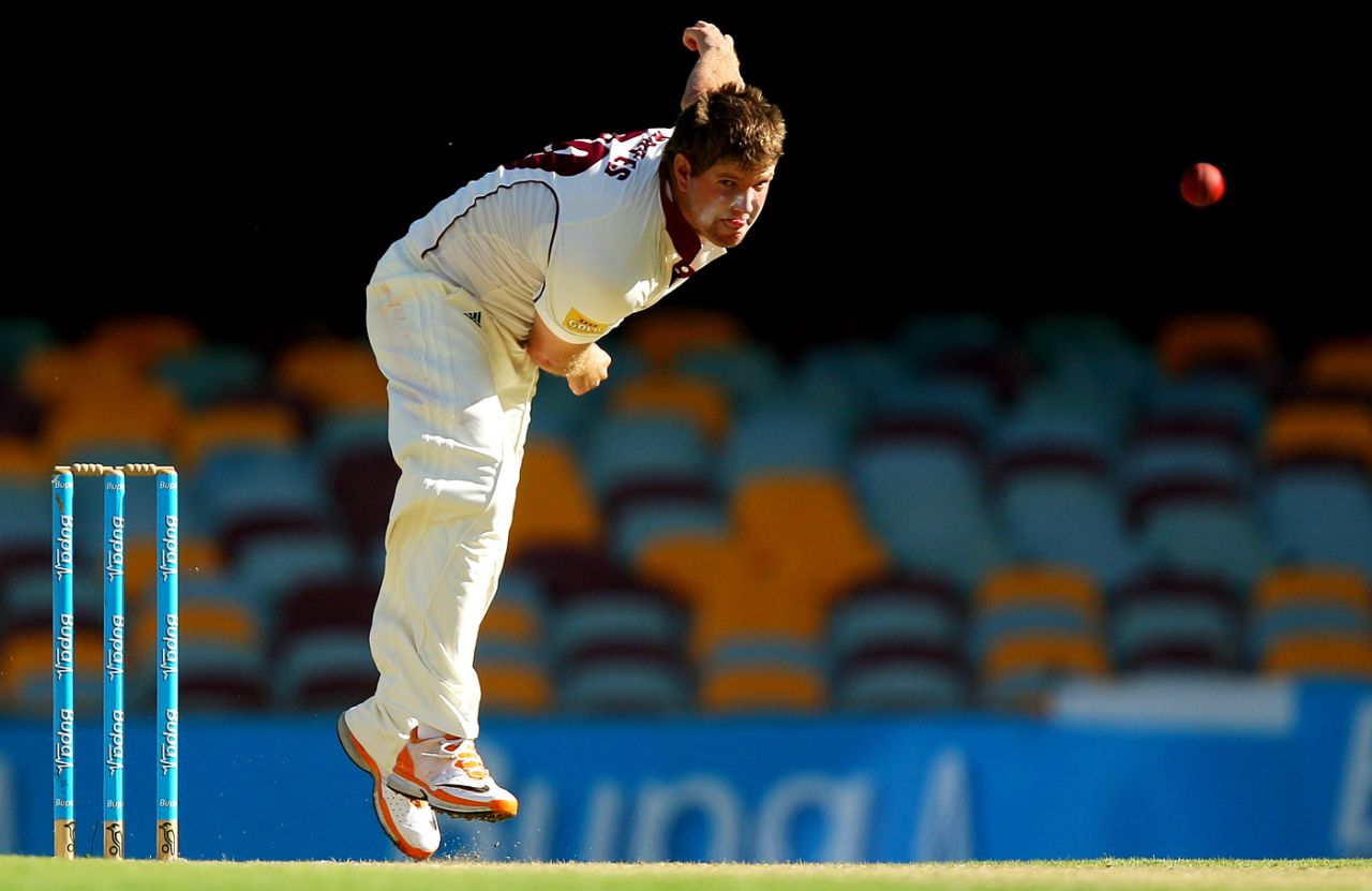 James Hopes bowls, Queensland v Tasmania, Sheffield Shield Final, 1st day, Brisbane, March 16, 2012