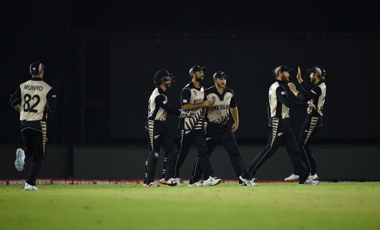 New Zealand get together to celebrate a wicket, New Zealand v Pakistan, World T20 2016, Group 2, Mohali, March 22, 2016