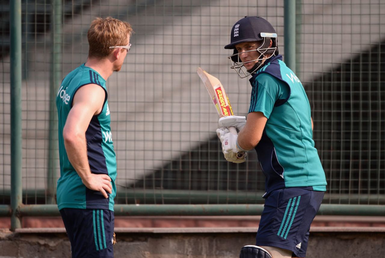 Joe Root and Paul Collingwood have a chat during a net session, Delhi, March 25, 2016