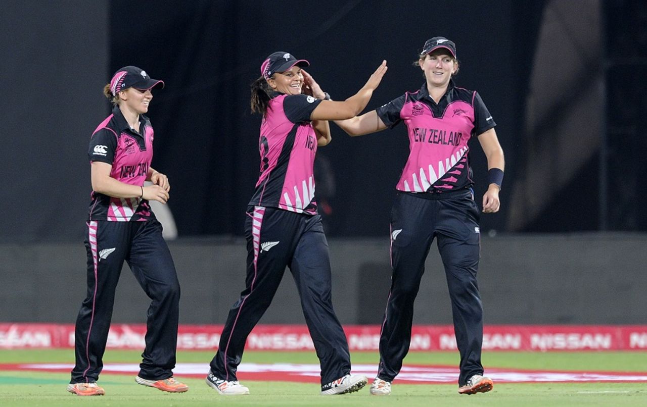 New Zealand players celebrate after taking a wicket, New Zealand v South Africa, Women's World T20 2016, Group A, Bangalore, March 26, 2016