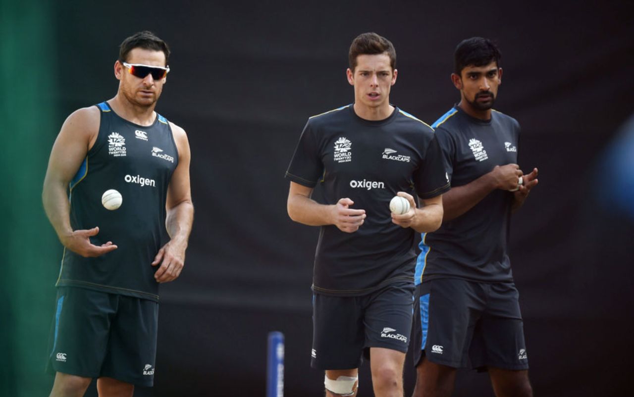 New Zealand's spin trio of Nathan McCullum, Mitchell Santner and Ish Sodhi prepare to bowl in the nets, Delhi, March 29, 2016