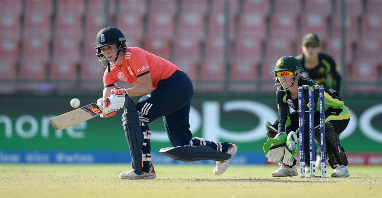 Charlotte Edwards attempts the scoop, Australia v England, Women's World T20 2016, 1st semi-final, Delhi, March 30, 2016
