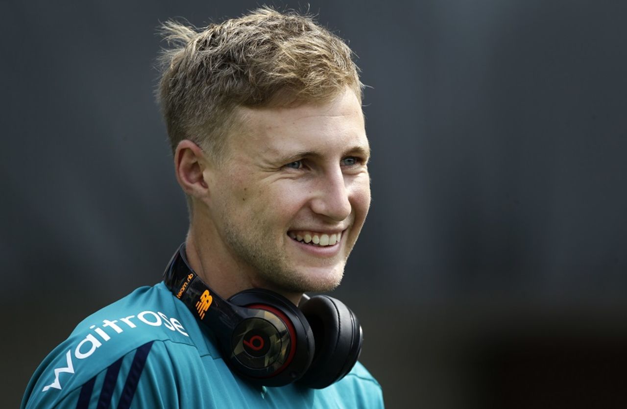 Joe Root looks relaxed on the eve of the World T20 final, Kolkata, April 2, 2016