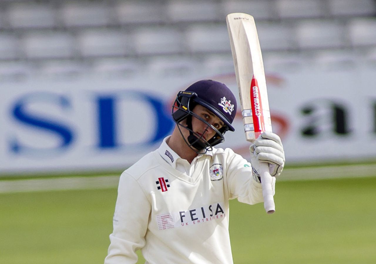 Gareth Roderick made a valuable contribution, Essex v Gloucestershire, Specsavers County Championship, Division Two, Chelmsford, 1st day, April 10, 2016