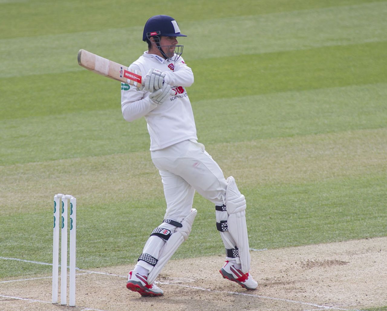 Alastair Cook eased into his season, Essex v Gloucestershire, Specsavers County Championship, Division Two, Chelmsford, 2nd day, April 11, 2016