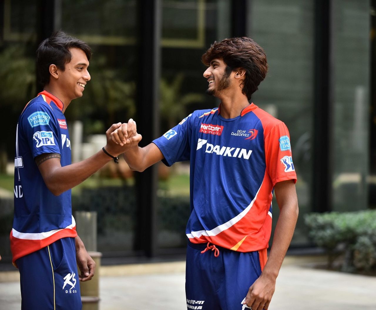 Comrades-in-arms: Chama Milind and Khaleel Ahmed share a lighter moment, Delhi, IPL 2016, April 13, 2016