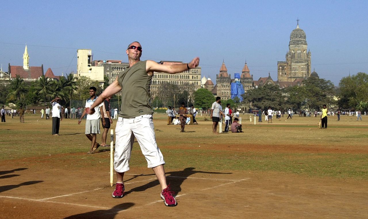 Colin Miller bowls in a maidan in Mumbai, February 21, 2001