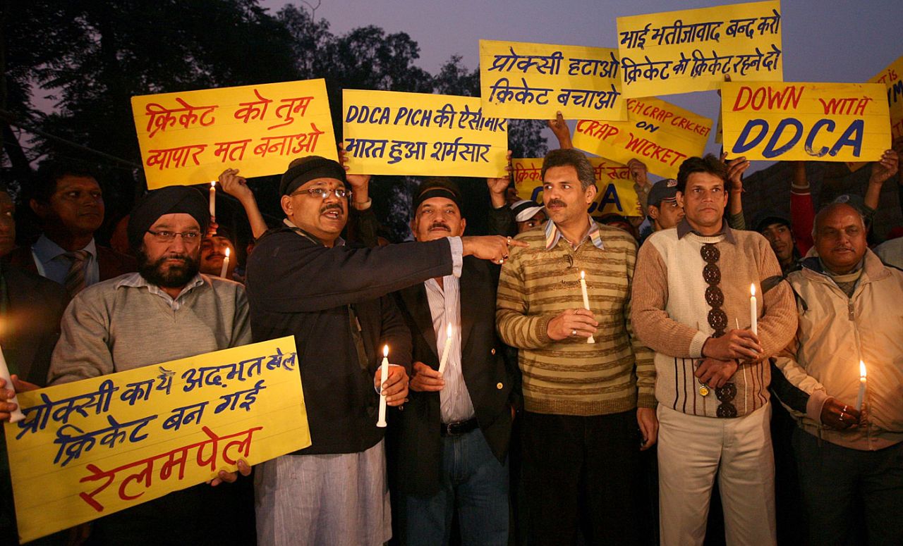 Kirti Azad and Madan Lal protest against the DDCA, September 30, 2009