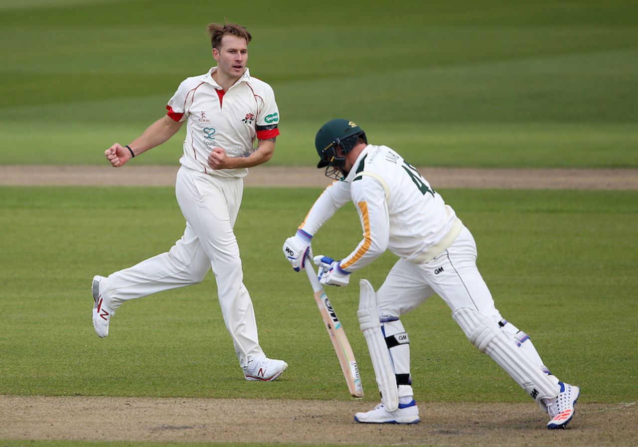 Kyle Jarvis made the early breakthroughs for Lancashire, Lancashire v Nottinghamshire, Specsavers County Championship, Division One, Old Trafford, 1st day, April 17, 2016