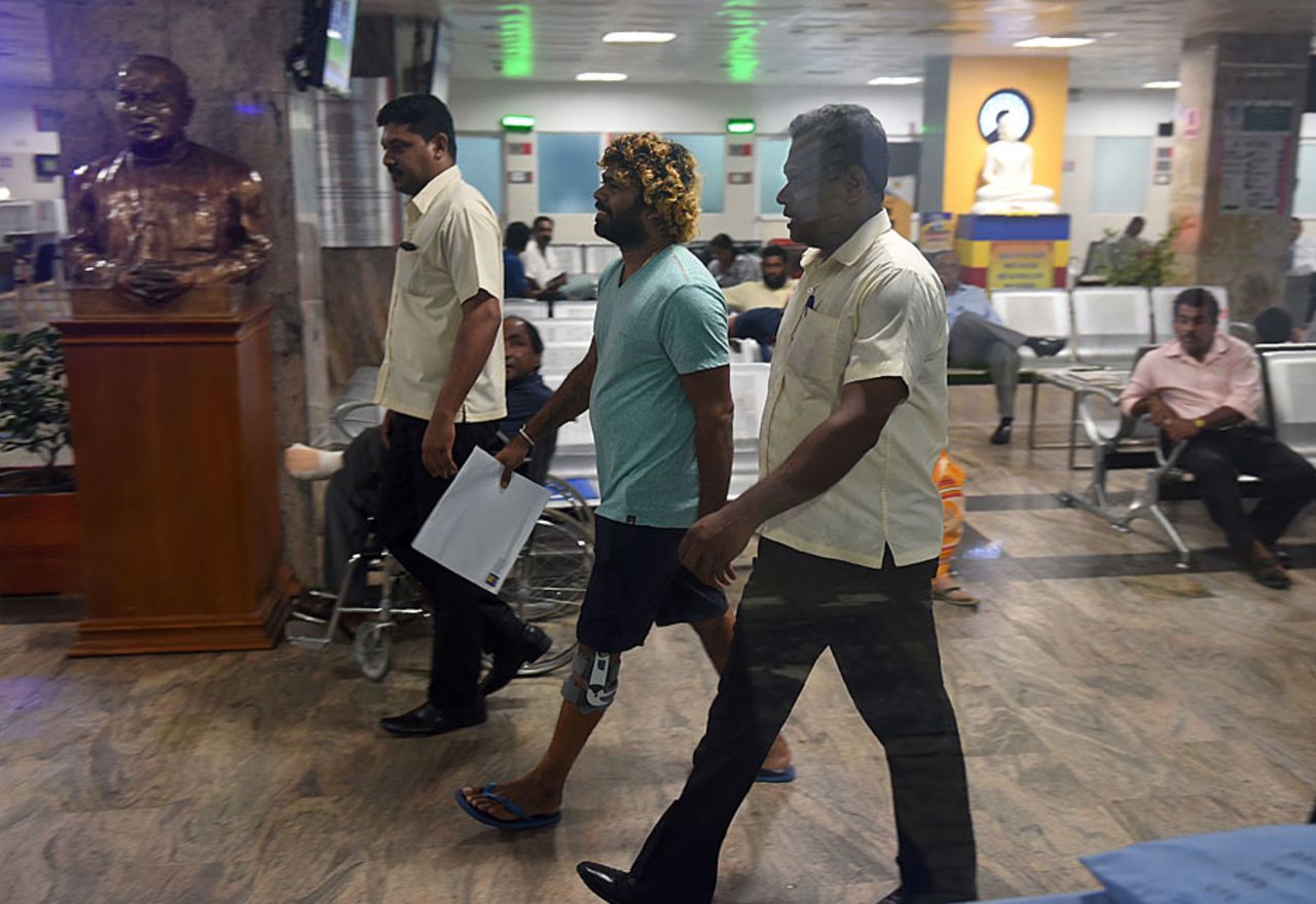 Lasith Malinga leaves hospital after more checks on his knee, Colombo, April 20