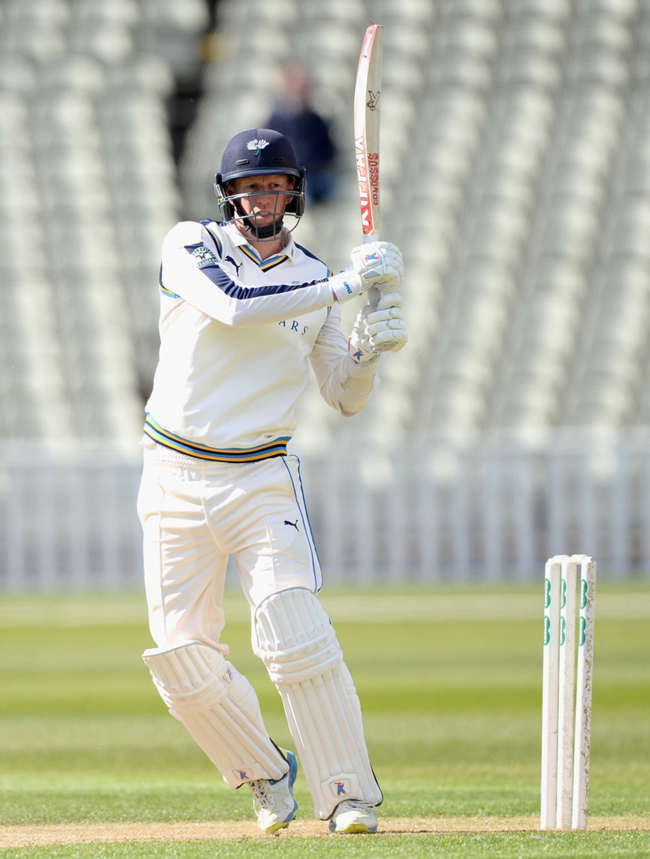 Steve Patterson dug in for Yorkshire, Warwickshire v Yorkshire, County Championship, Division One, Edgbaston, 2nd day, April 25, 2015