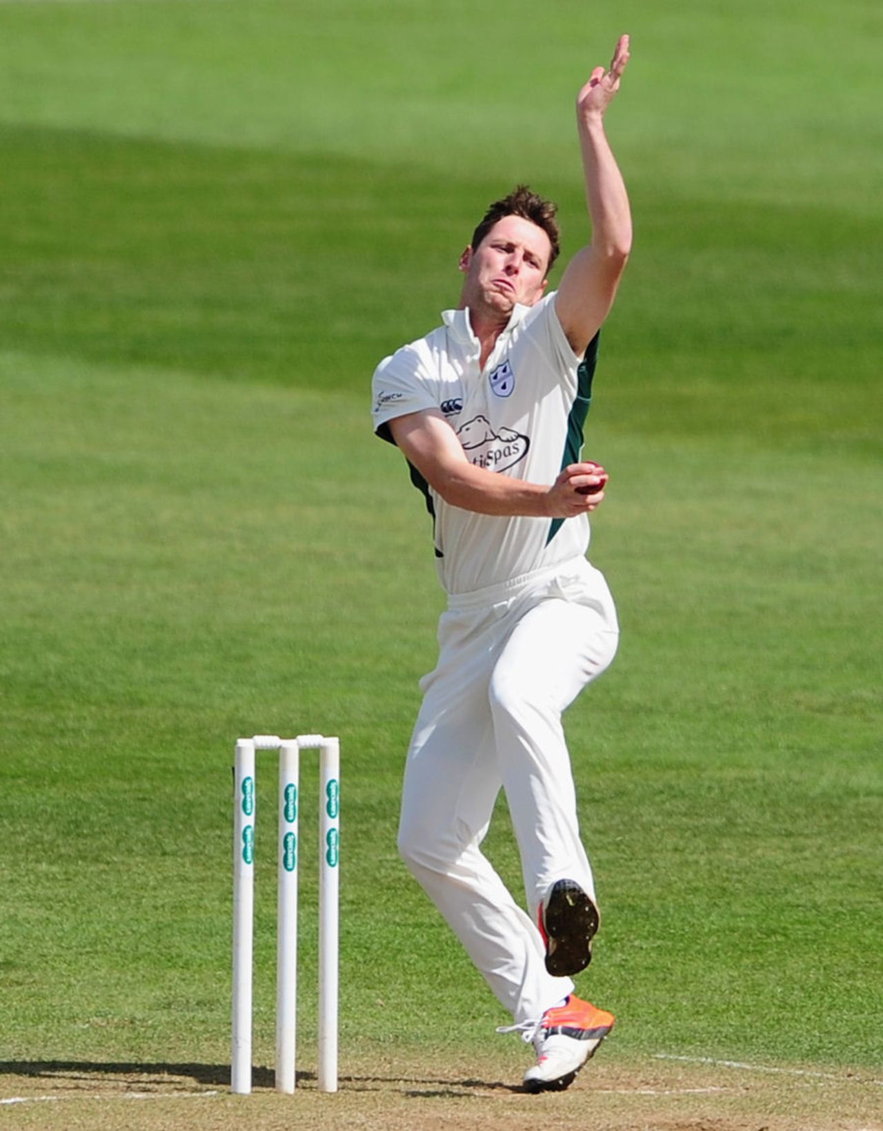 Matt Henry makes his mark for Worcestershire, Gloucestershire v Worcestershire, County Championship, Division Two, Bristol, April 26, 2106