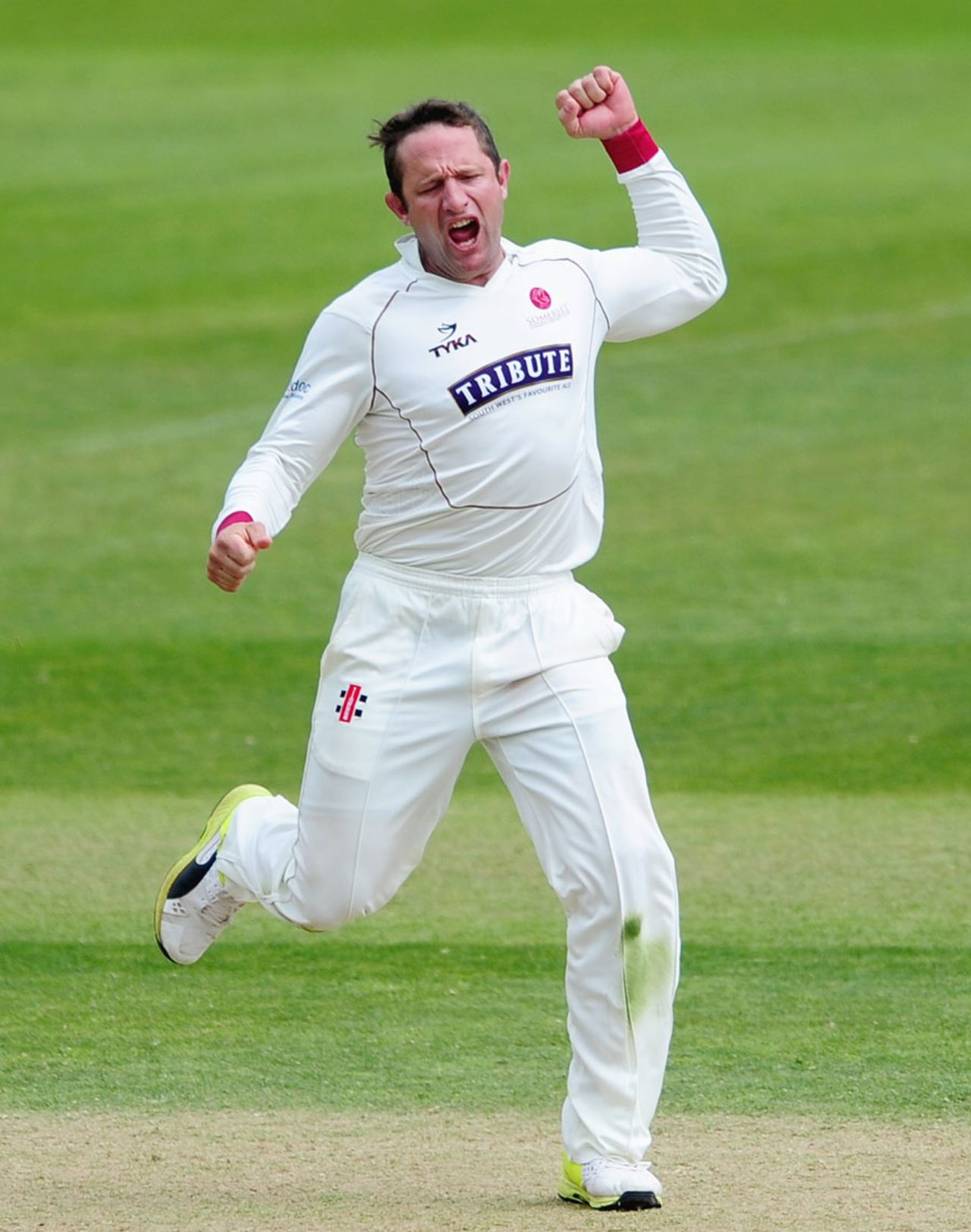Roelof van der Merwe removed Steven Croft for 94, Somerset v Lancashire, County Championship, Division One, Taunton, 2nd day, May 2, 2016