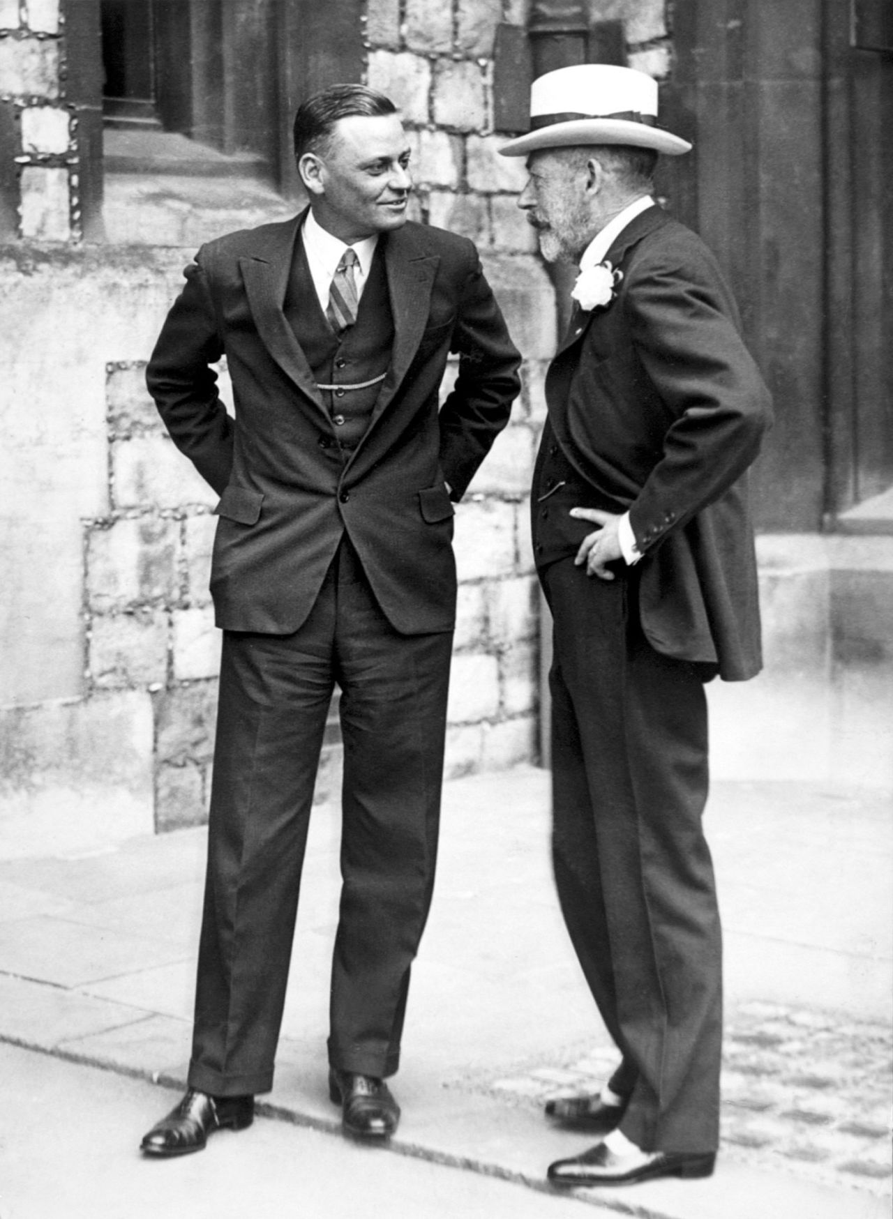 Bill Woodfull (left) talks to King George V, June 17, 1934
