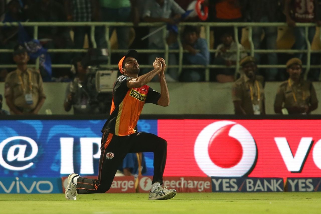 Barinder Sran takes a catch to dismiss Kieron Pollard, Mumbai Indians v Sunrisers Hyderabad, IPL 2016, Visakhapatnam, May 8, 2016