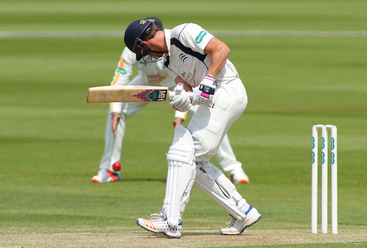 Nick Compton was lbw to Brett Hutton, Middlesex v Nottinghamshire, County Championship, Division One, Lord's, 2nd day, May 9, 2016