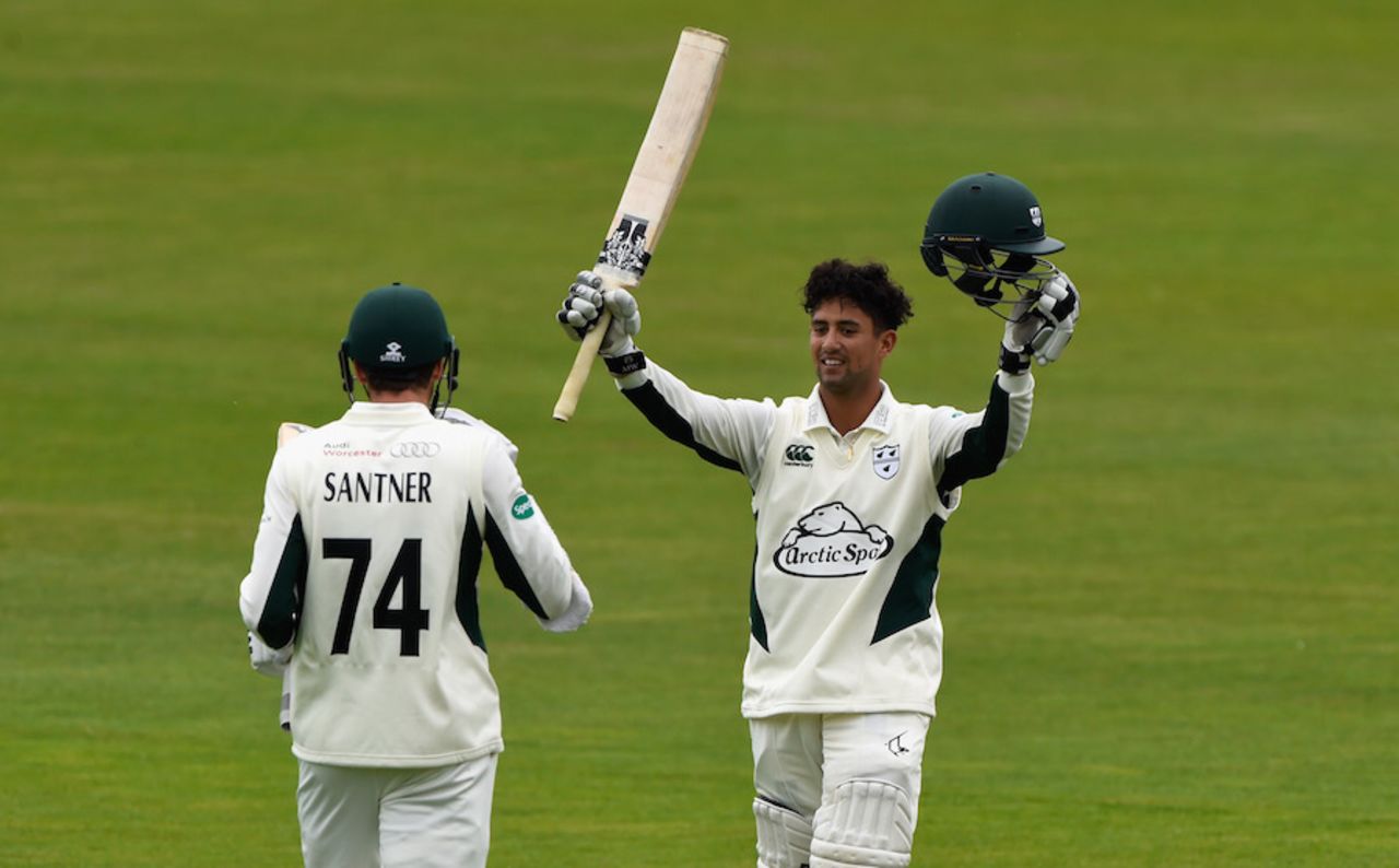 Brett D'Oliveira made an unbeaten double hundred, Glamorgan v Worcestershire, County Championship, Division Two, Cardiff, 2nd day, May 9, 2016