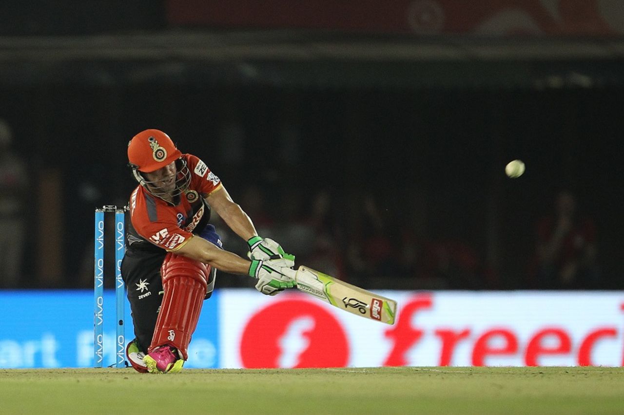 AB de Villiers brings out the sweep, Kings XI Punjab v Royal Challengers Bangalore, IPL 2016, Mohali, May 9, 2016