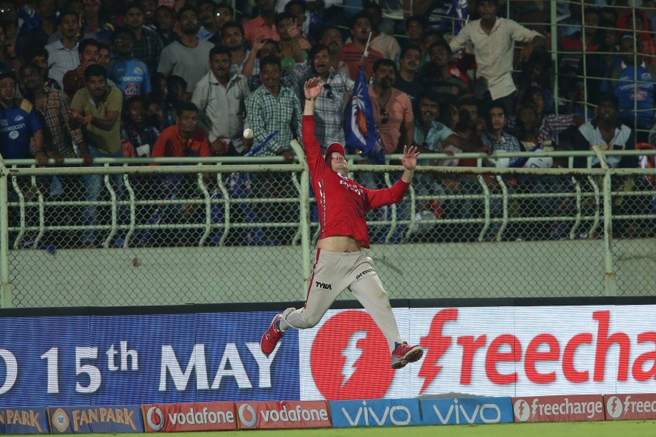 David Miller fails to prevent a six, Mumbai Indians v Kings XI Punjab, IPL 2016, Visakhapatnam, May 13, 2016