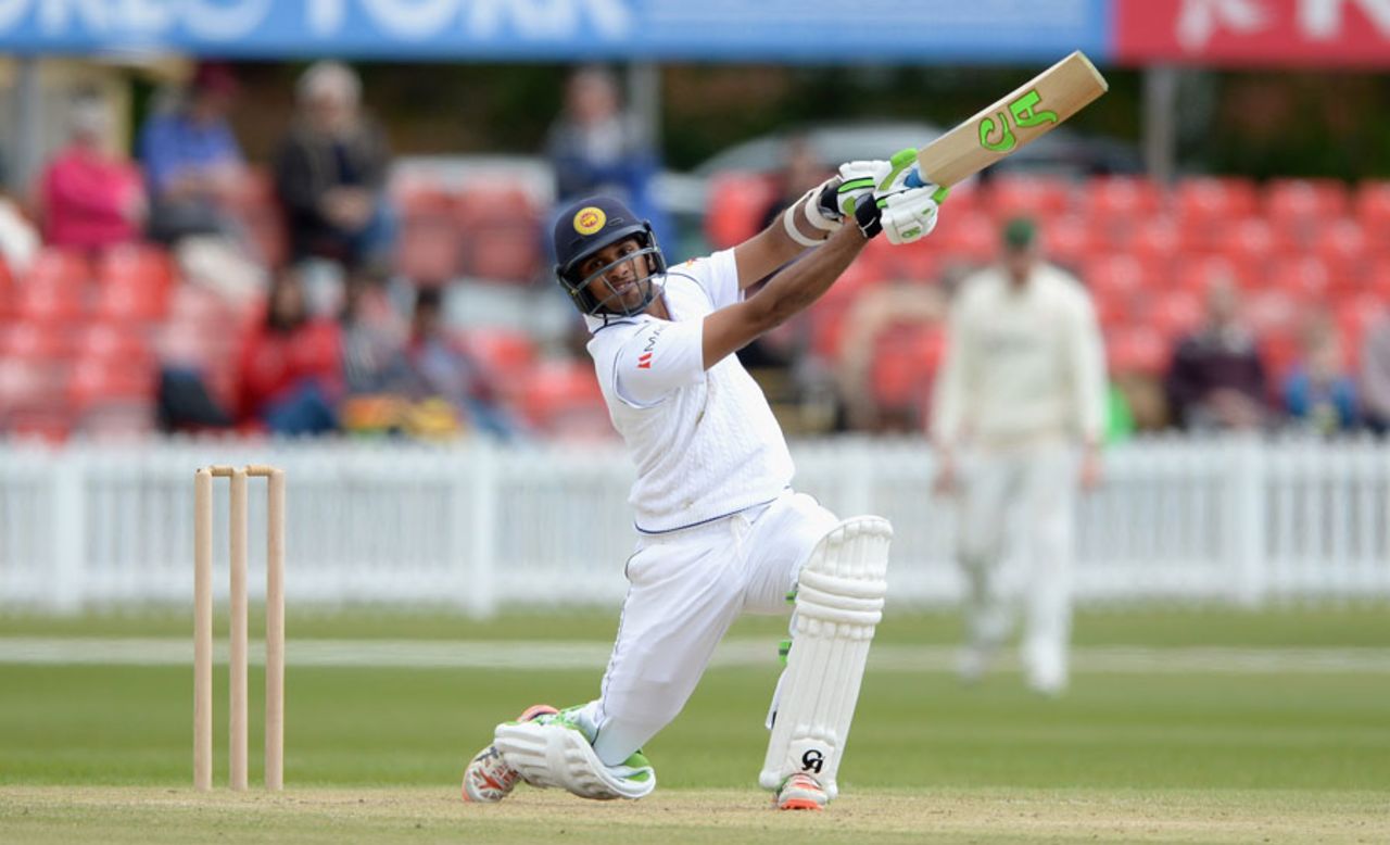 Dasun Shanaka played an attacking innings, Leicestershire v Sri Lankans, Tour match, Grace Road, 2nd day, May 14, 2016