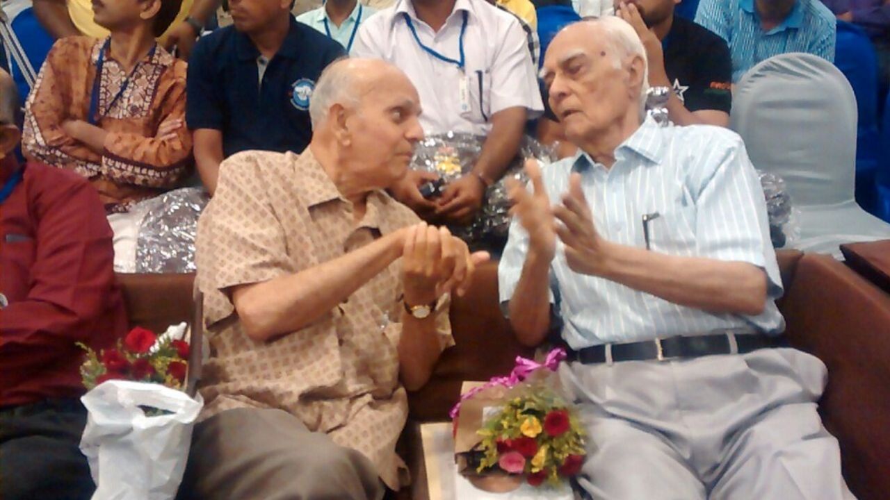 Madhav Apte and Deepak Shodhan at the Sports Journalists Federation of India convention, Ahmedabad, May-June, 2015