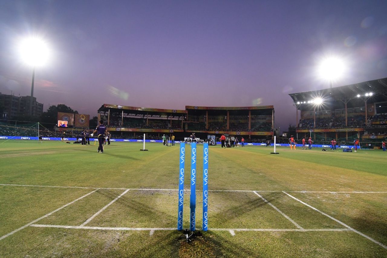 The Green Park pitch lived up to its name, Gujarat Lions v Kolkata Knight Riders, IPL 2016, Kanpur, May 19, 2016