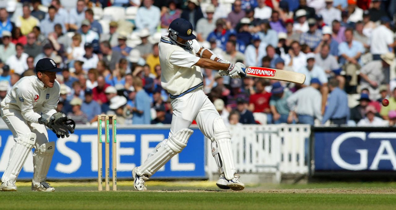 Rahul Dravid pulls, England v India, 4th Test, The Oval, 3rd day, September 7, 2002