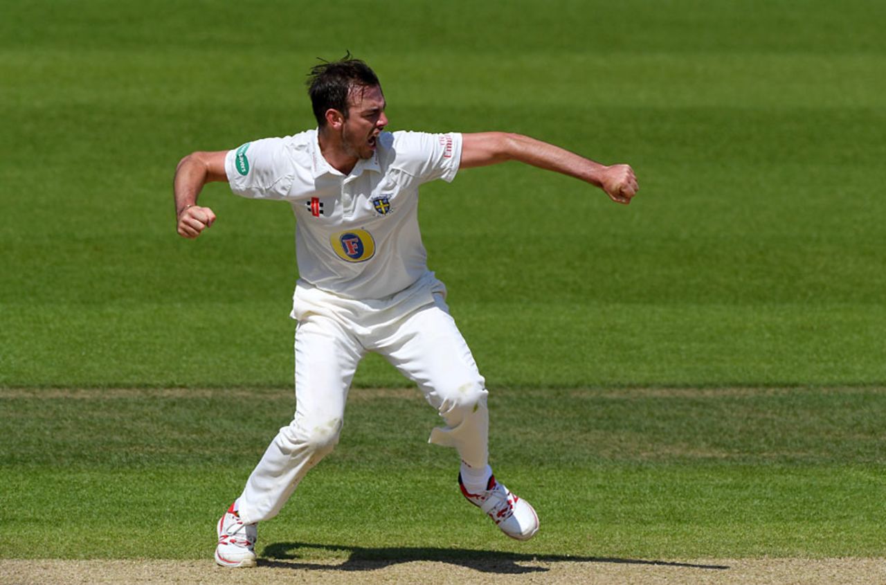 James Weighell claimed his first five-wicket haul, Warwickshire v Durham, County Championship, Division One, Edgbaston, 3rd day, May 24, 2016