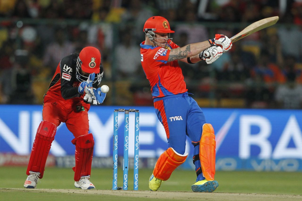 Brendon McCullum misses an attempted pull, Gujarat Lions v Royal Challengers Bangalore, IPL 2016, Qualifier 1, Bangalore, May 24, 2016