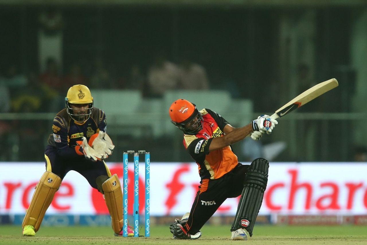 Deepak Hooda scored 21 off 13 balls, Sunrisers Hyderabad v Kolkata Knight Riders, IPL 2016, Delhi, May 25, 2016