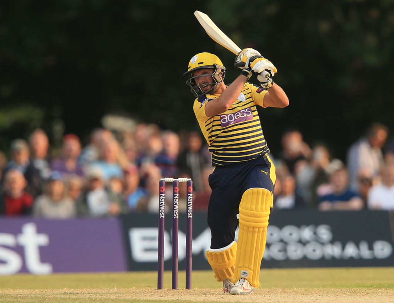Shahid Afridi scored 8 off six balls after taking 2 for 27, Middlesex v Hampshire, NatWest T20 Blast, South Group, Uxbridge, May 27, 2016