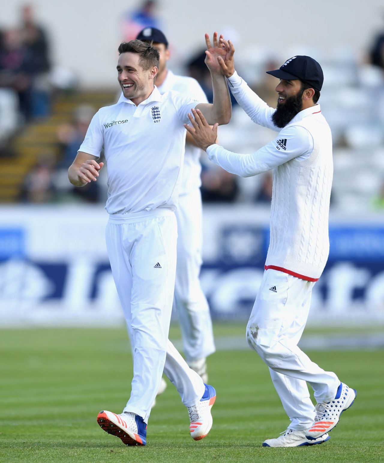 Chris Woakes gets a high five from Moeen Ali, England v Sri Lanka, 2nd Test, Chester-le-Street, 2nd day, May 28, 2016