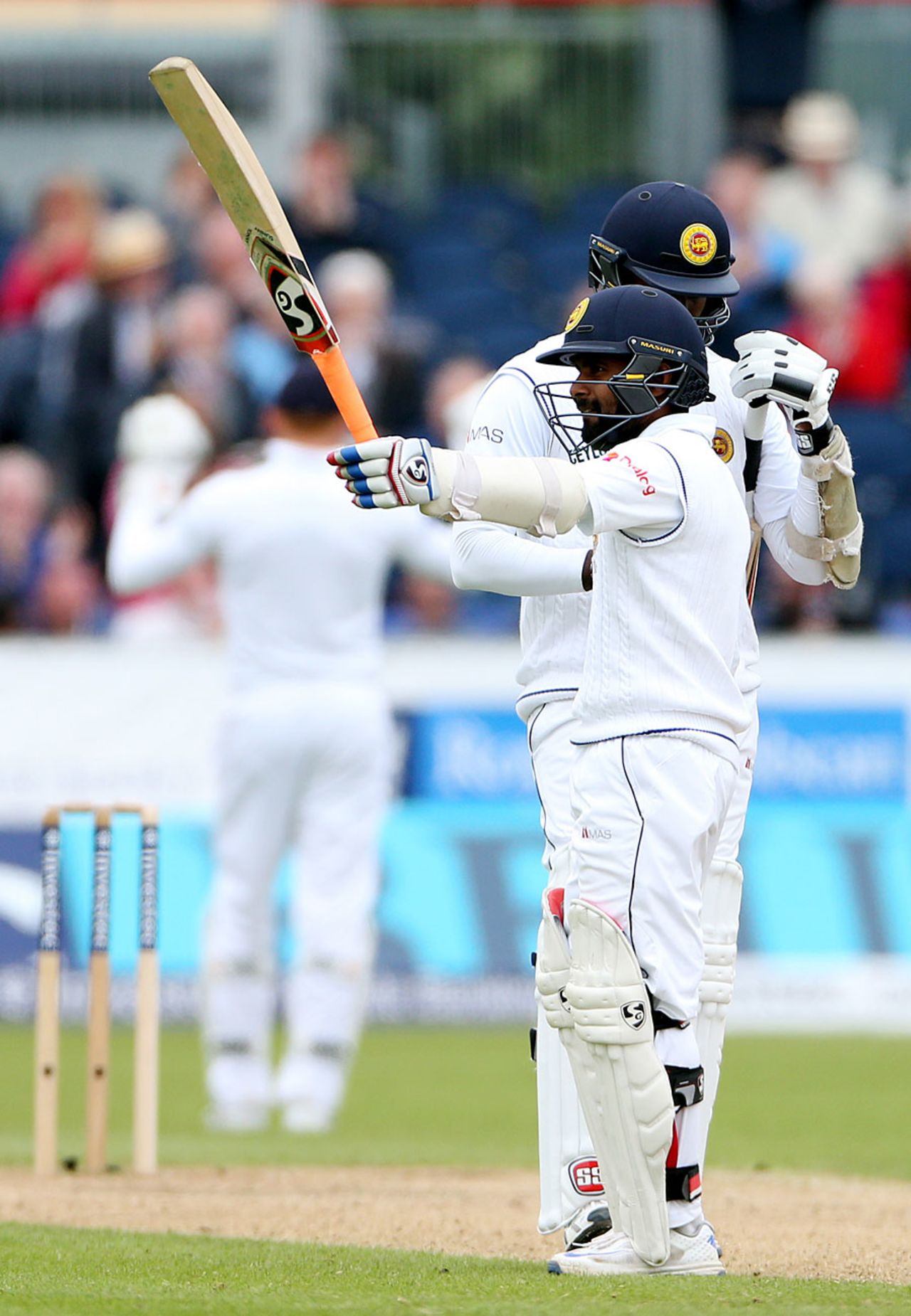 Kaushal Silva reached a fighting half-century, England v Sri Lanka, 2nd Test, Chester-le-Street, 3rd day, May 29, 2016