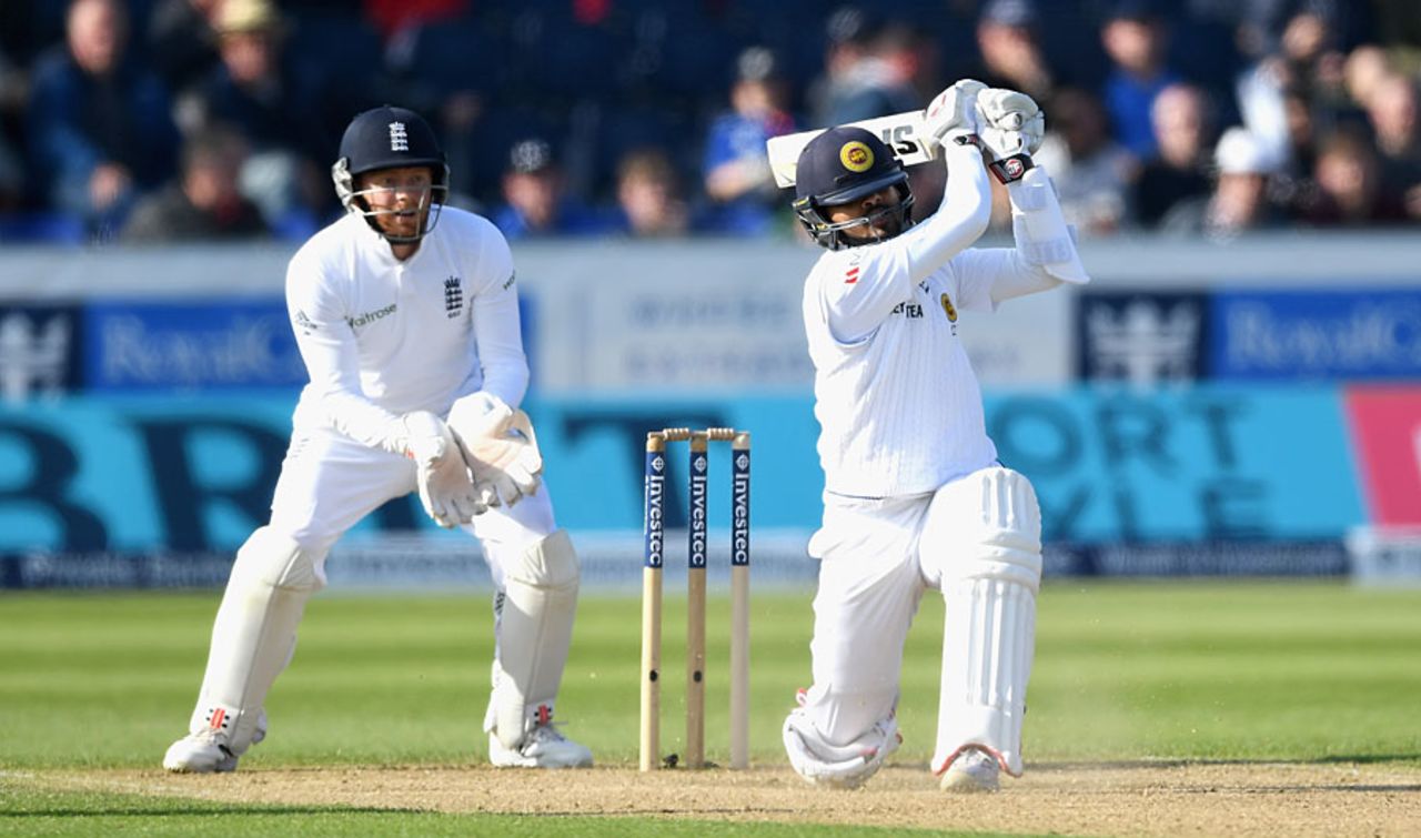 Dinesh Chandimal swings over the leg side, England v Sri Lanka, 2nd Test, Chester-le-Street, 3rd day, May 29, 2016