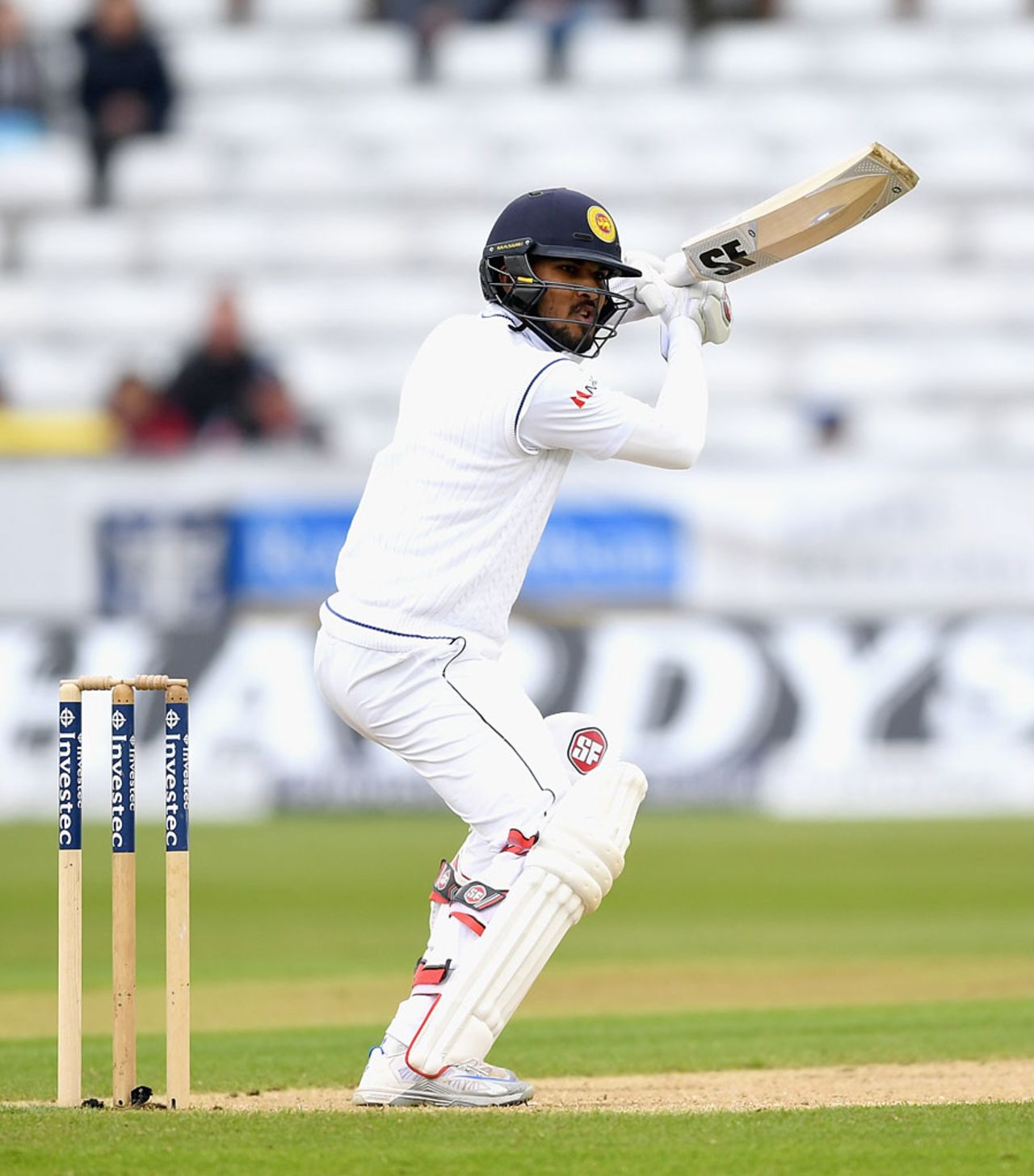 Dinesh Chandimal steers the ball through the off side, England v Sri Lanka, 2nd Test, Chester-le-Street, 4th day, May 30, 2016