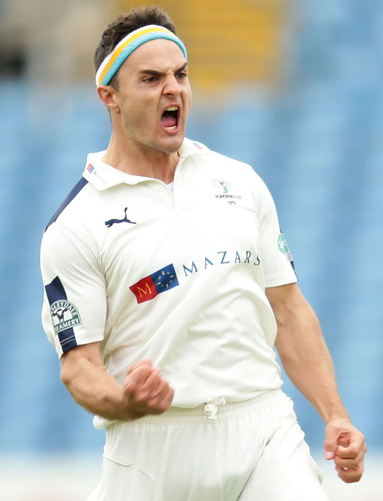 Jack Brooks took two big wickets, Yorkshire v Lancashire, County Championship, Division One, Headingley, 2nd day, May 30, 2016