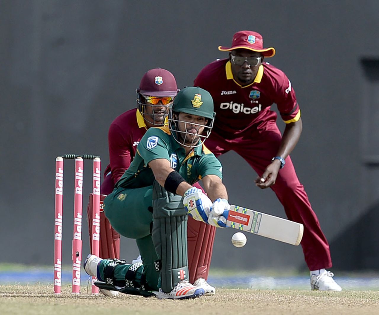 JP Duminy brings out the paddle sweep, West Indies v South Africa, ODI tri-series, 1st match, Providence, June 3, 2016