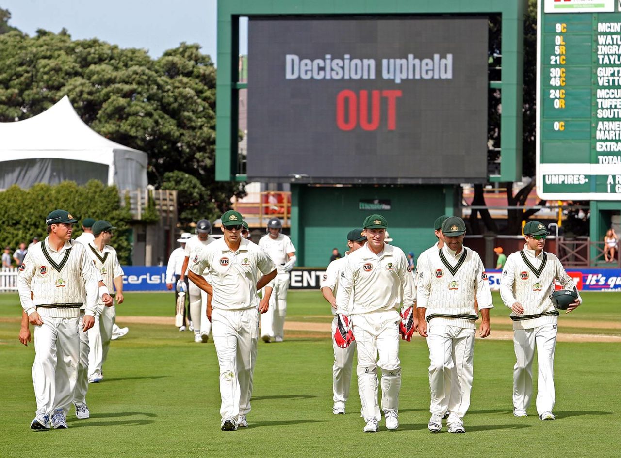 The Australian players walk off the field, New Zealand v Australia, first Test, day three, Wellington, March 21, 2010


