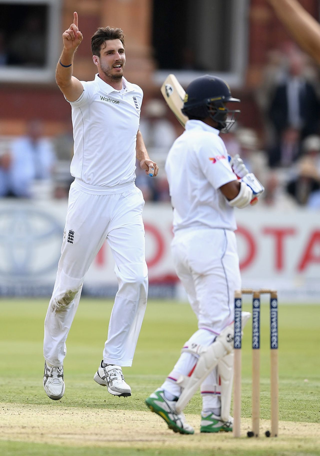 Steven Finn had Dimuth  Karunaratne caught down the leg side, England v Sri Lanka, 3rd Investec Test, Lord's, 2nd day, June 10, 2016