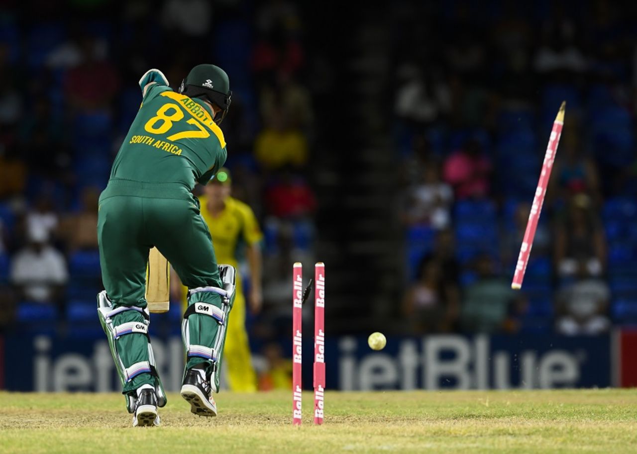 Kyle Abbott is bowled by Mitchell Starc, Australia v South Africa, 4th match, ODI tri-series, St Kitts
