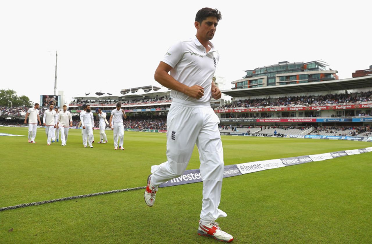 Alastair Cook was fit to resume involvement after hurting his knee, England v Sri Lanka, 3rd Investec Test, Lord's, 4th day, June 12, 2016