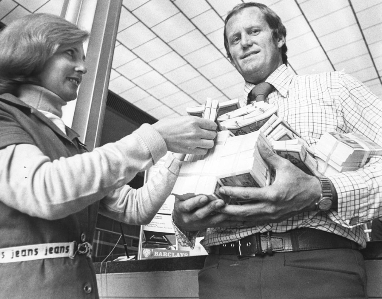 Graeme Pollock holds bundles of cash after signing for Kerry Packer's WSC, Port Elizabeth, 1977