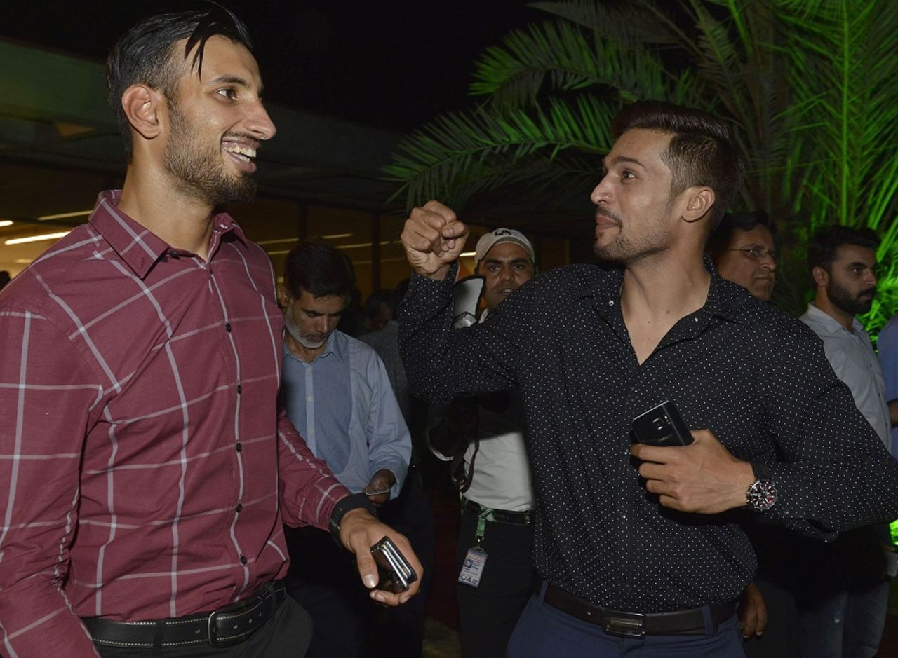 Shan Masood and Mohammad Amir share a lighter moment, Lahore, June 17, 2016